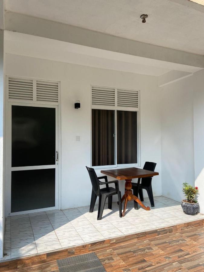 Senarathna Guest House Weligama Exterior foto
