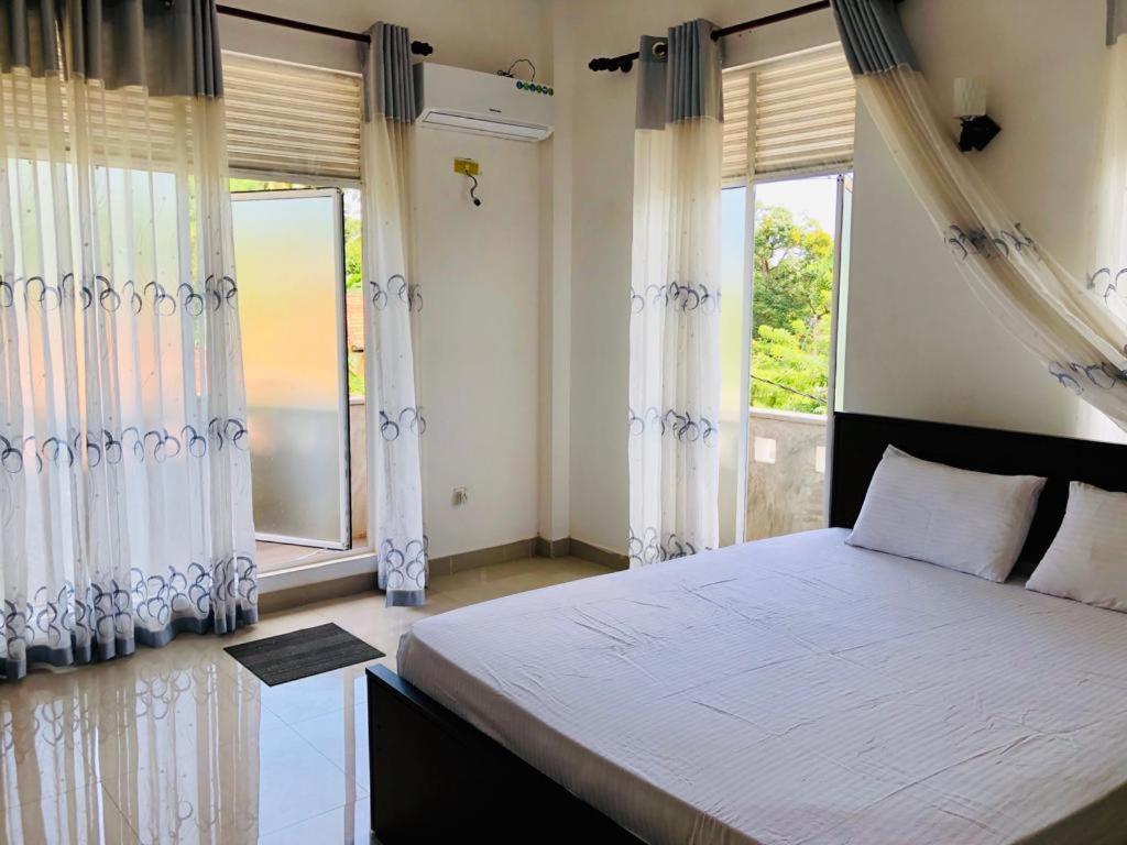 Senarathna Guest House Weligama Exterior foto